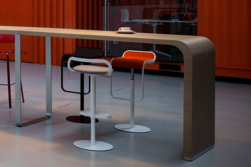 Home Tisch Bericht 4